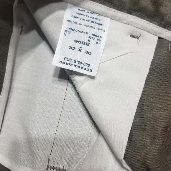 Wrangler Riata Pleated Men's Pants - Picture 6 of 6